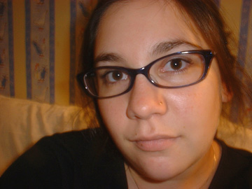 boys never make passes at girls who wear glasses