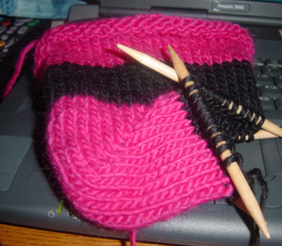 i seem to have a hot pink and black obsession